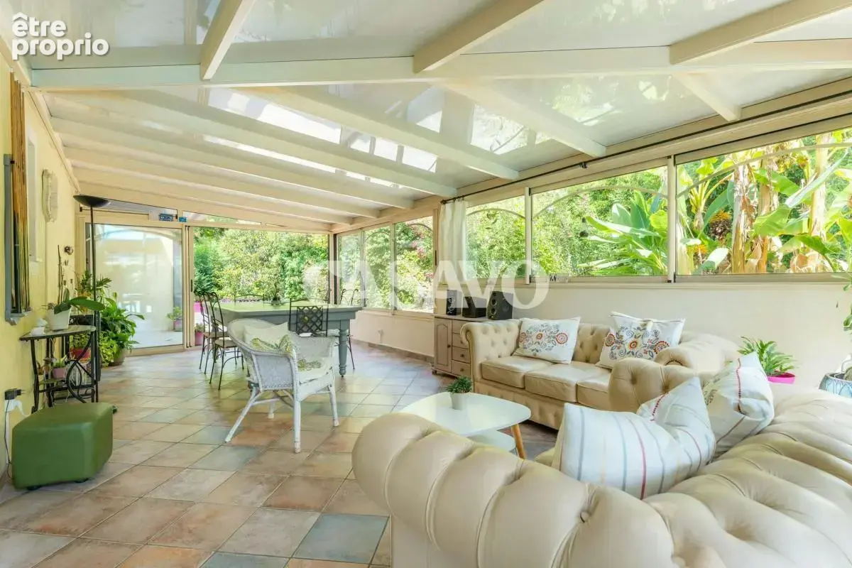 Vente Maison 6 pièces de 210m² - 13090 Éguilles - photo 9