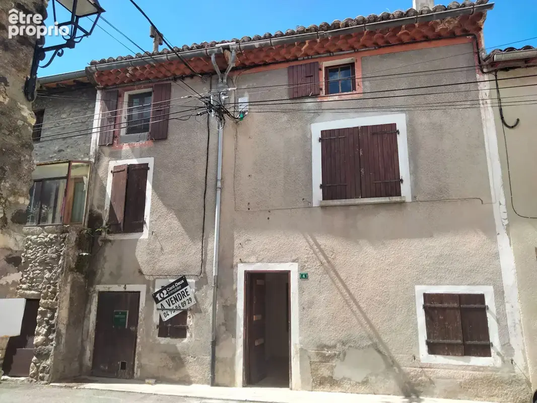 Maison à MEYSSE