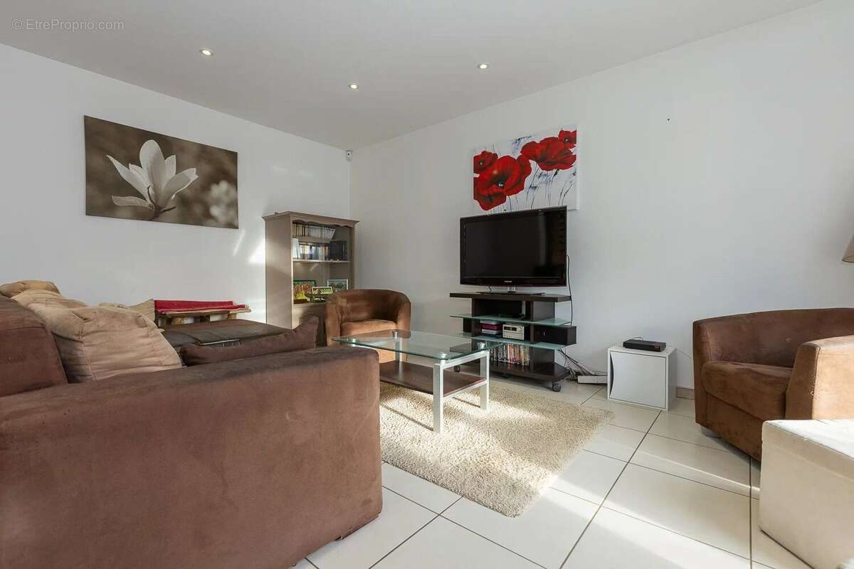 Maison à LA BALME-LES-GROTTES