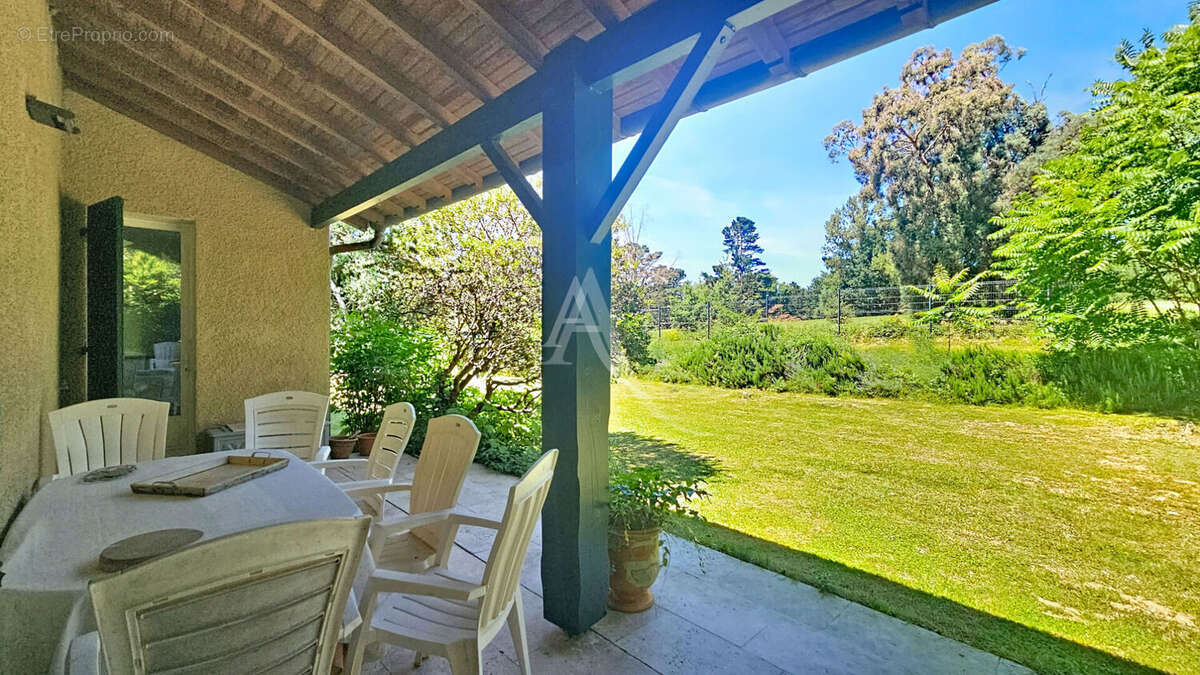 Maison à CASTELMAUROU
