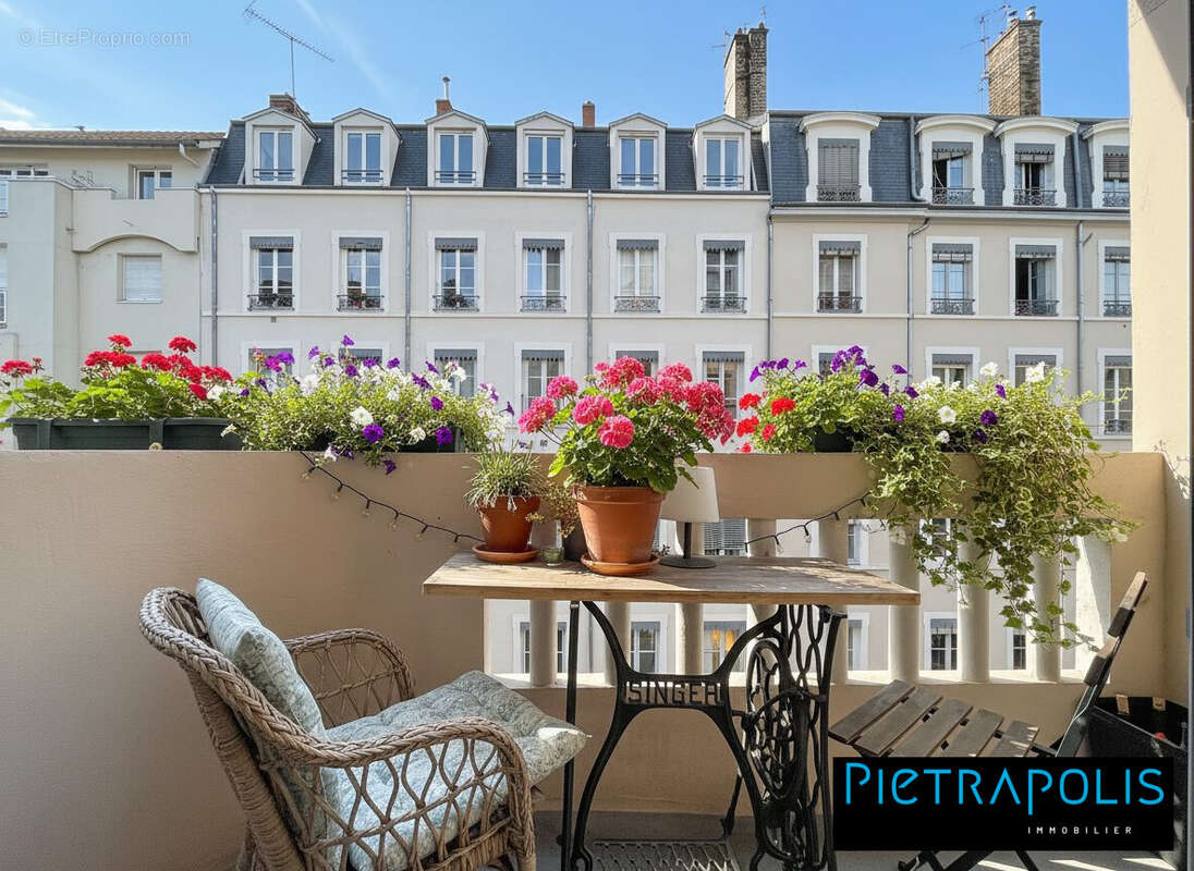 Appartement à LYON-6E