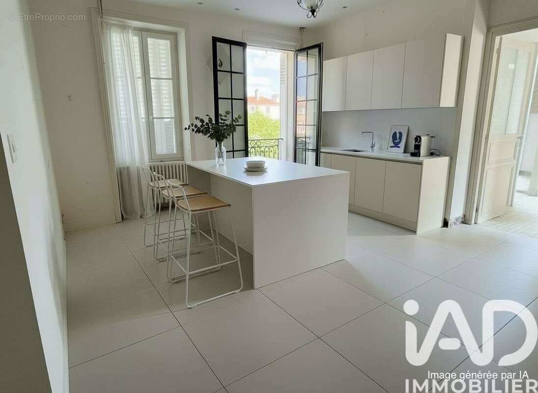 Photo 2 - Maison à MONNIERES