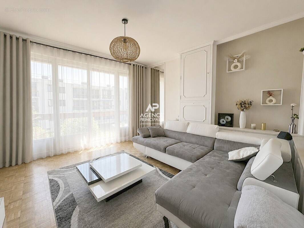 Appartement à CHAVILLE