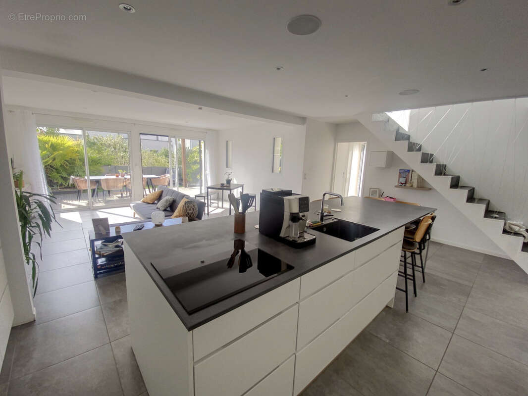 Maison à SAINT-LEGER-DES-BOIS