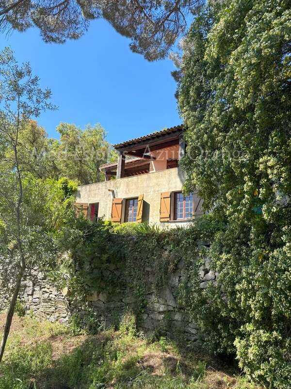 Maison à LA GARDE-FREINET