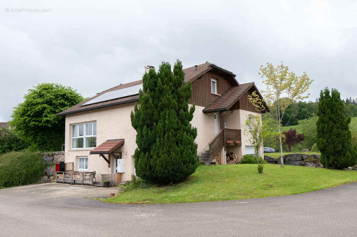 Maison à SAINT-POINT-LAC