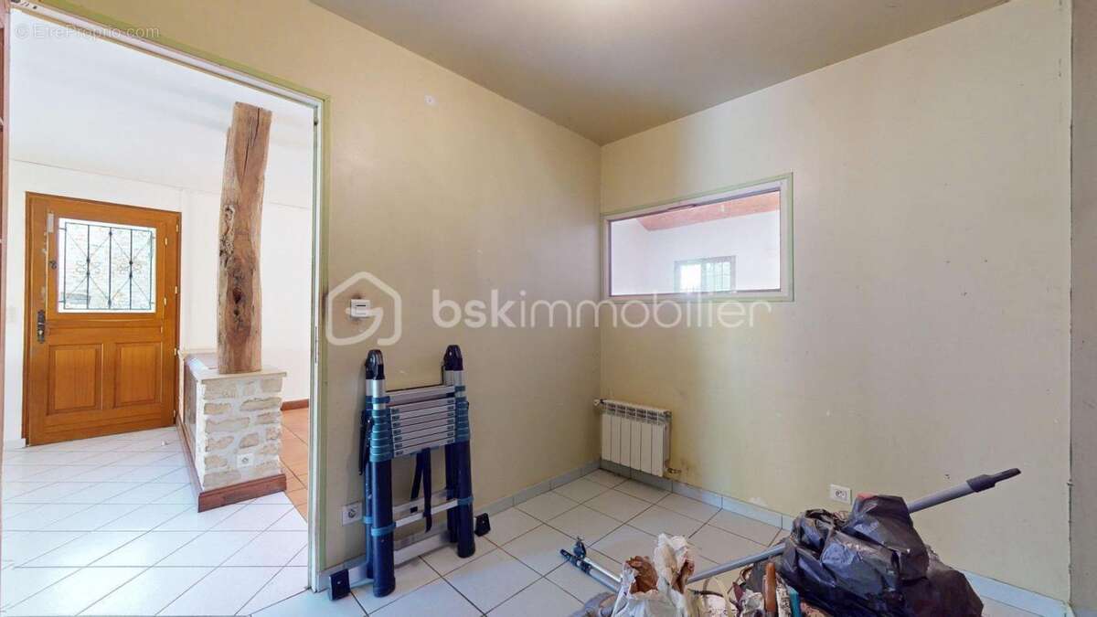 Maison à Fort Potentiel avec Dépendances – Cœur de Village - photo 18