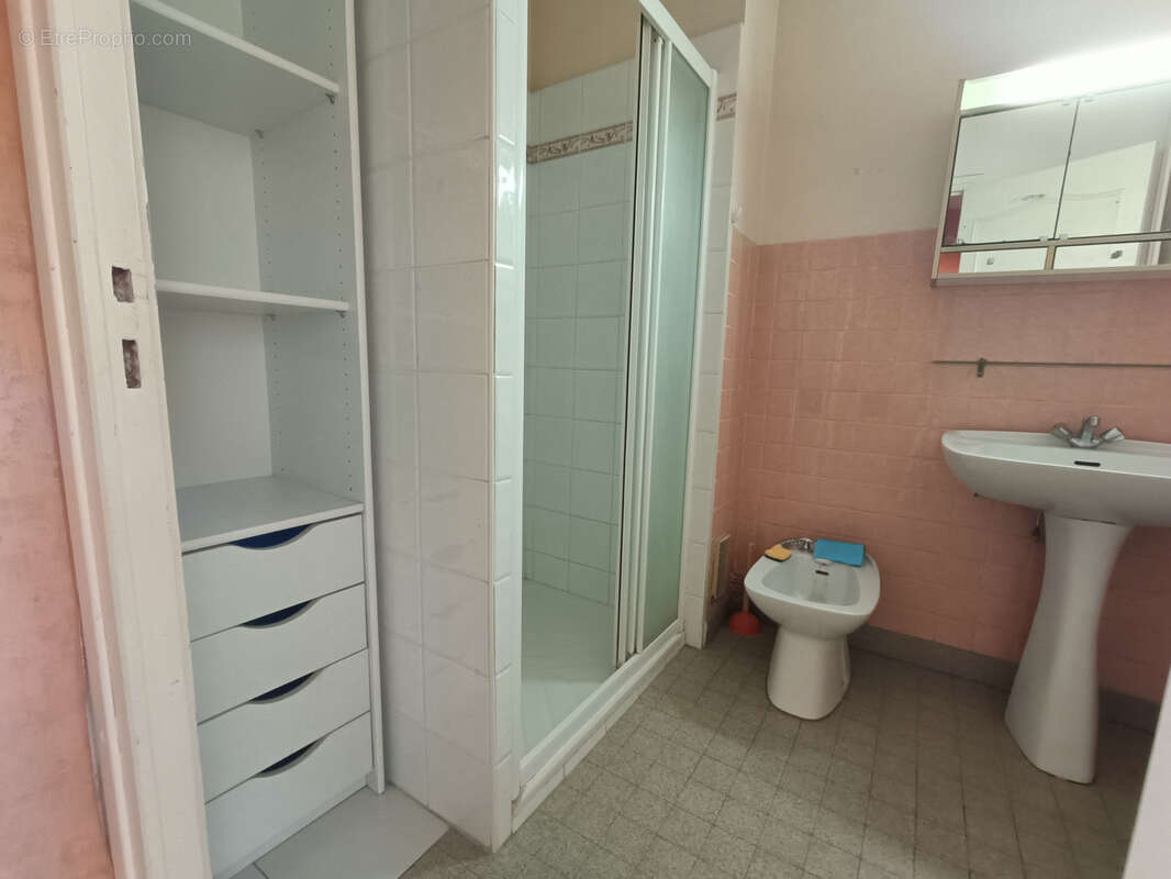 Appartement Type 2 avec balcon, cave et parking, Résidence LE FLANDREYSY, 26000 Valence - photo 10