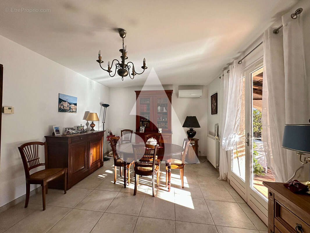 Maison à VILLELAURE