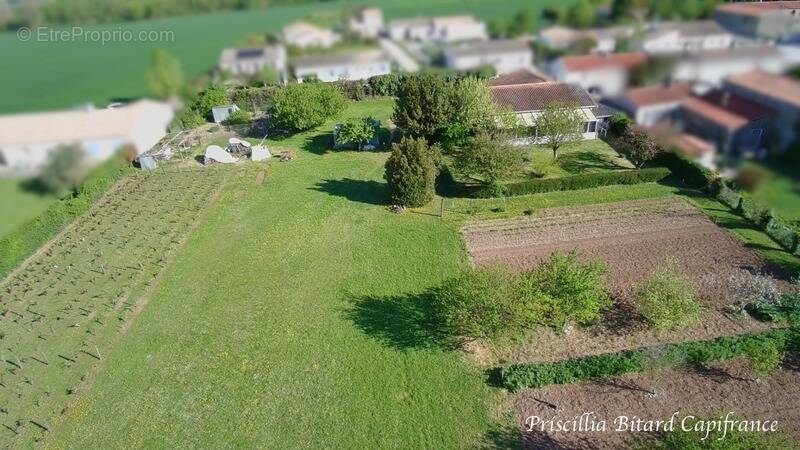 Maison à AIGREFEUILLE-D'AUNIS
