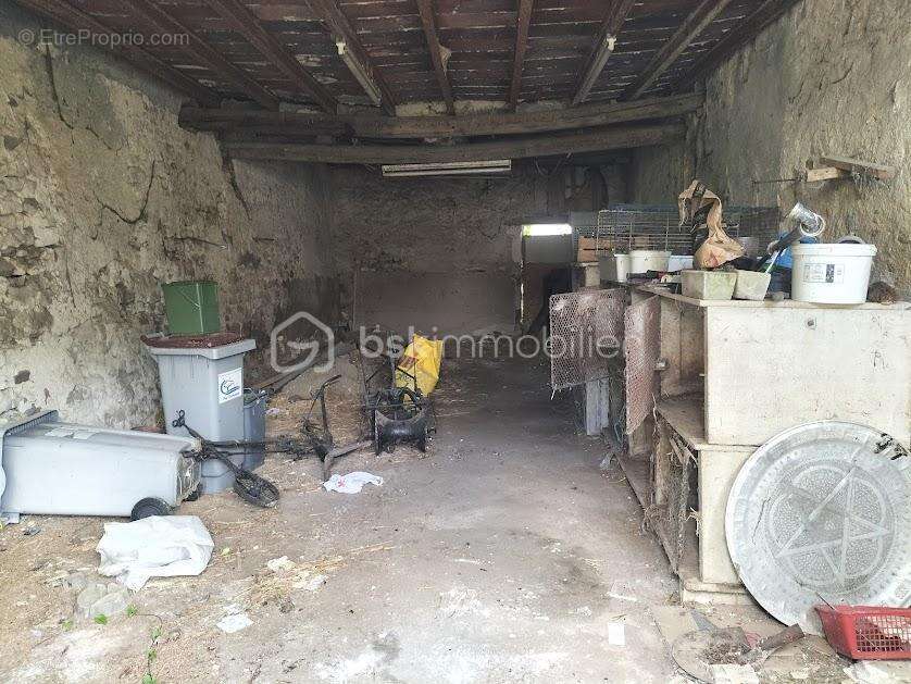 Maison à GY-L&#039;EVEQUE