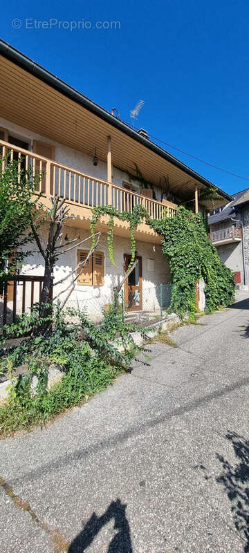 Maison à SAINT-JEAN-DE-LA-PORTE