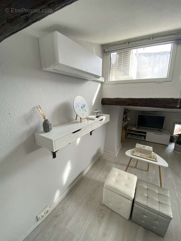 Appartement à MEZE