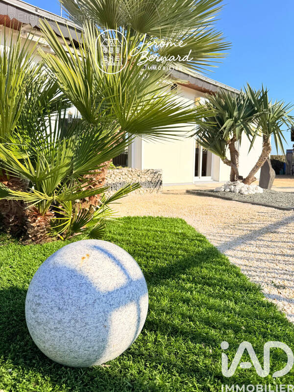 Photo 1 - Maison à SAINT-BARTHELEMY-D'ANJOU