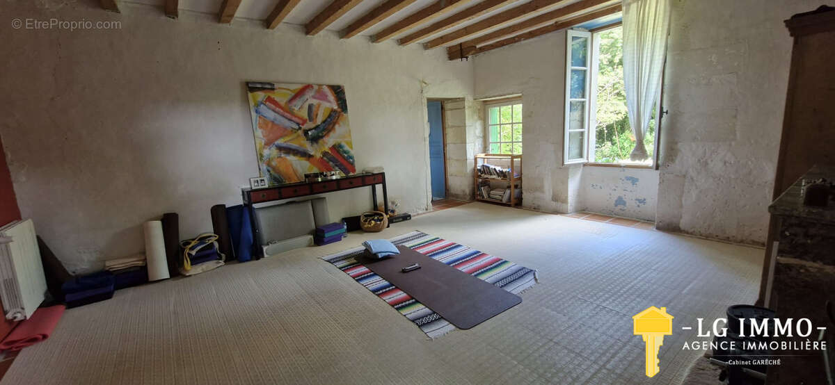 Maison à SAINT-FORT-SUR-GIRONDE