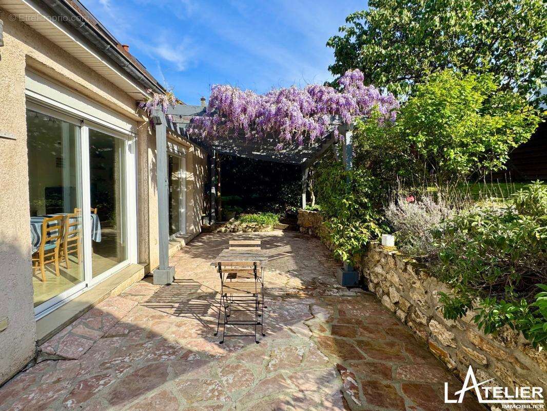 Maison à MAREIL-MARLY