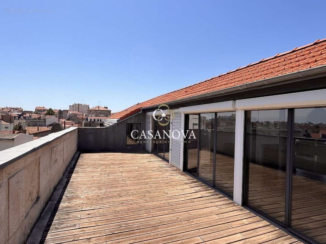 BEZIERS Appartement duplex 330 m² avec terrasses et vue panoramique - photo 3