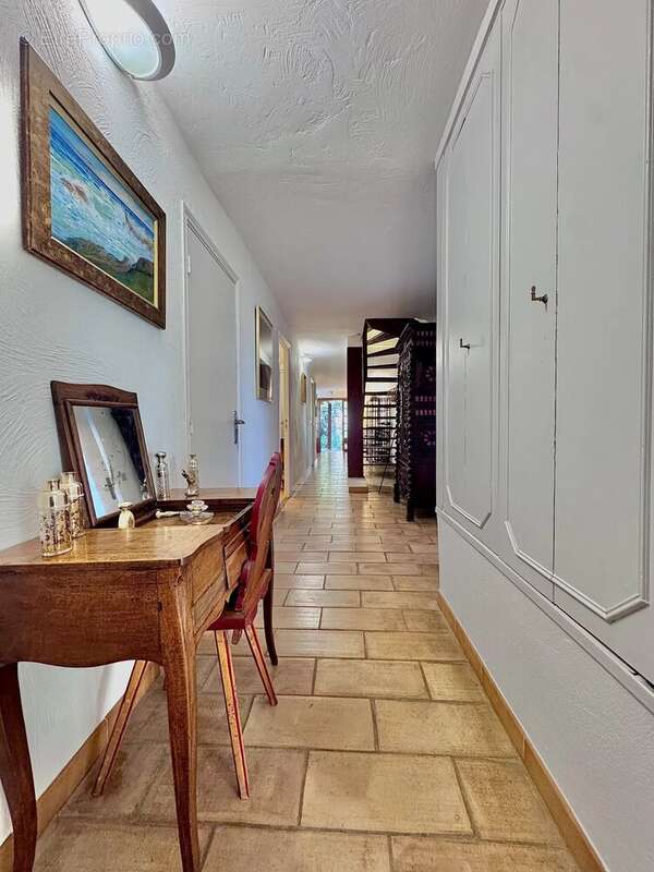 Maison à TOURRETTES-SUR-LOUP