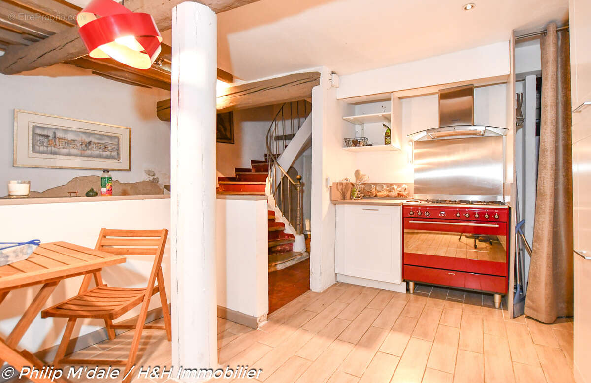 Maison à MORIERES-LES-AVIGNON