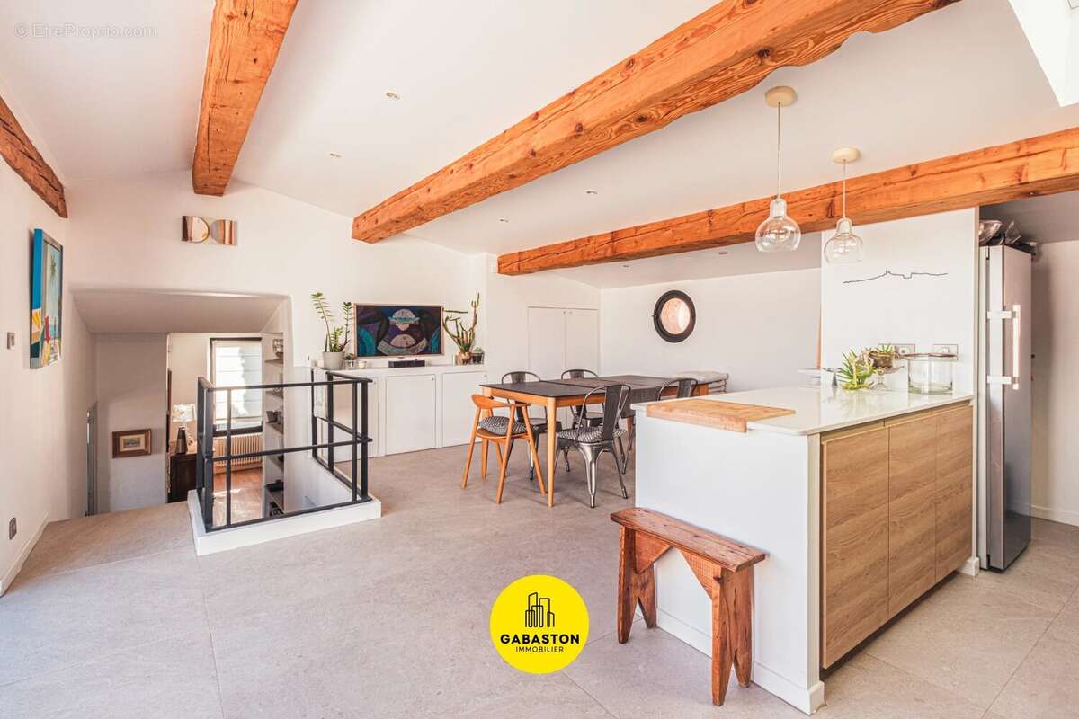 Maison à MARSEILLE-6E