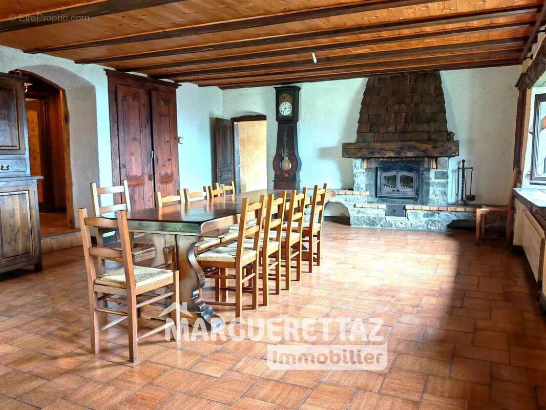Maison à SAINT-SIGISMOND