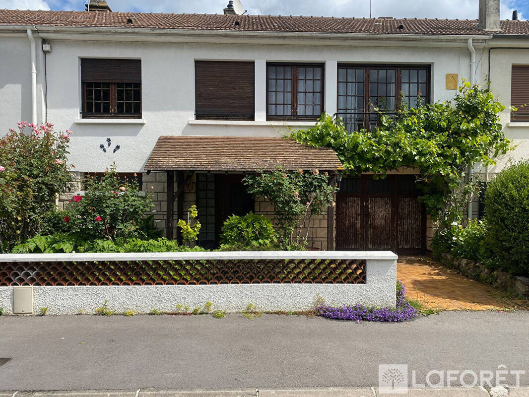 Maison à TINQUEUX