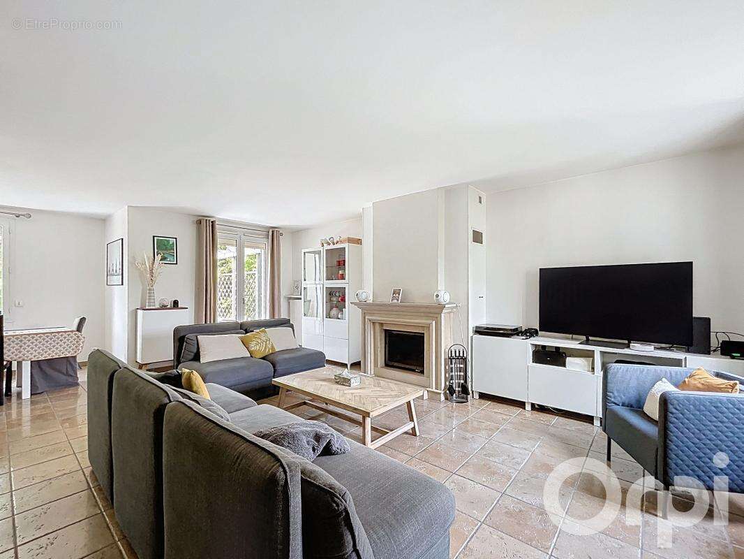 Maison à LONGJUMEAU