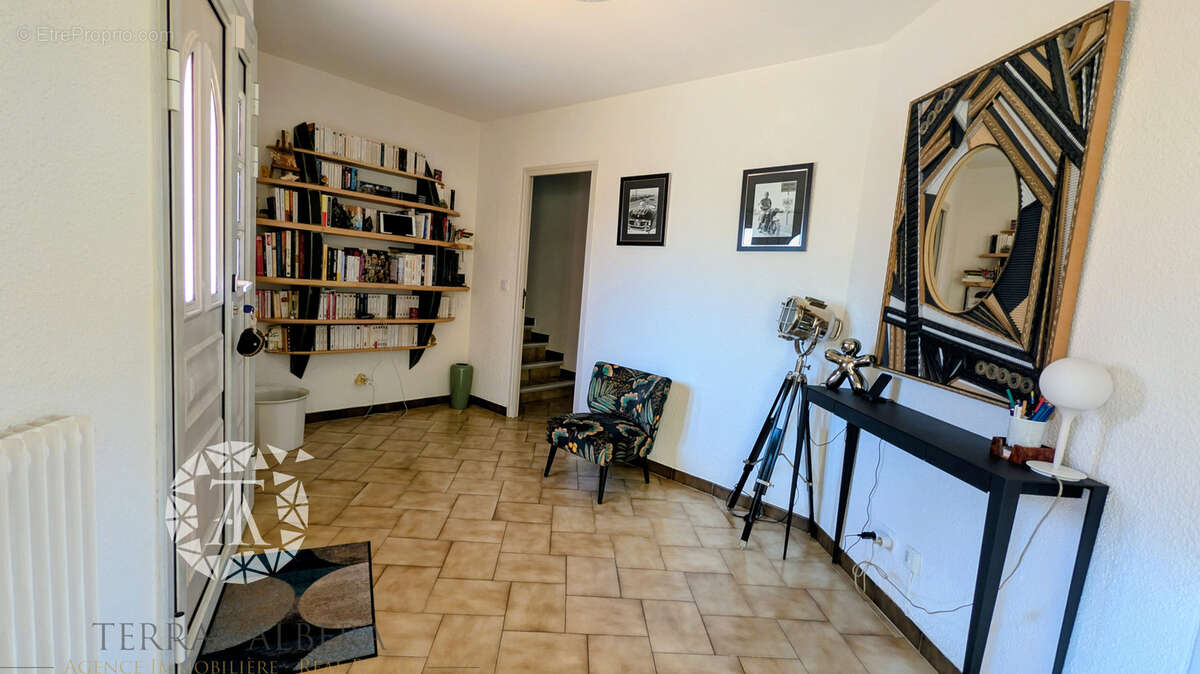 Maison à LAROQUE-DES-ALBERES