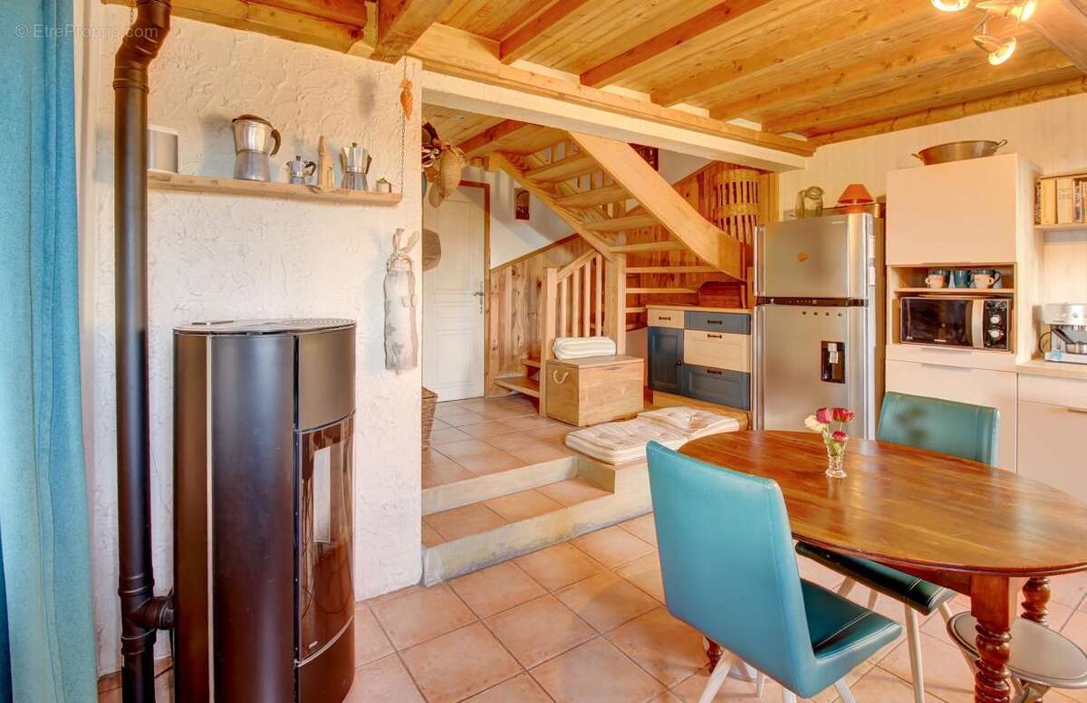 Colomars: Maison 5 Pièces avec Studio indépendant, garage - photo 3