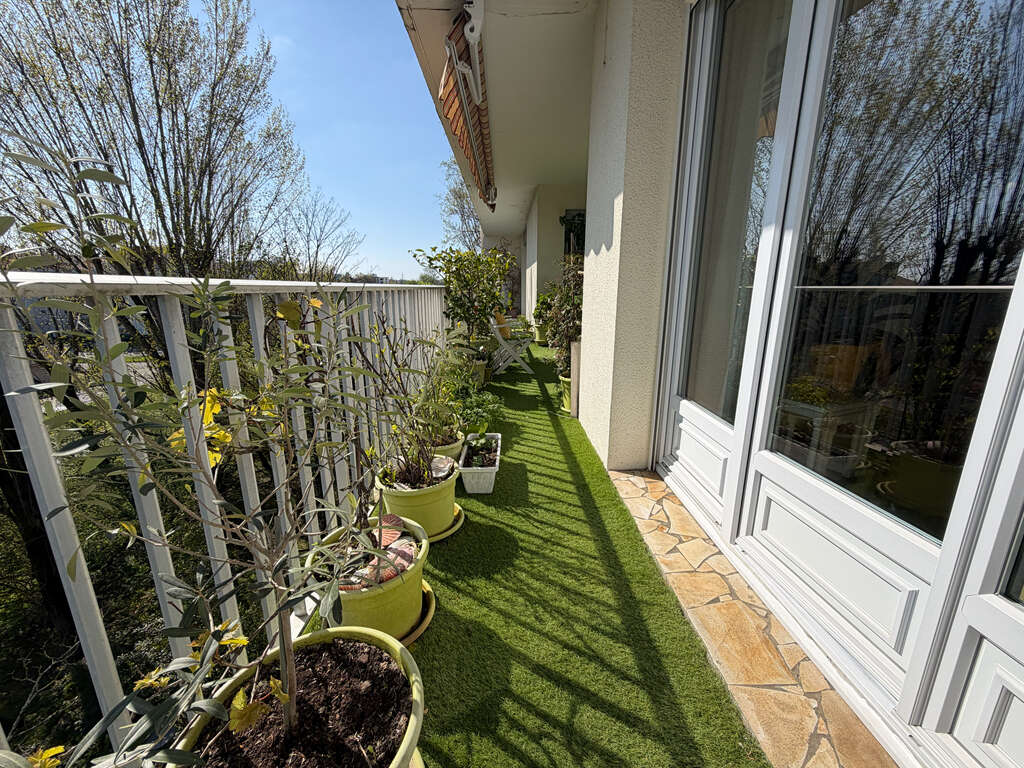 Mérignac Saint-Augustin - Appartement 5 pièces de 150 m² avec terrasse, garage double et cave - photo 9