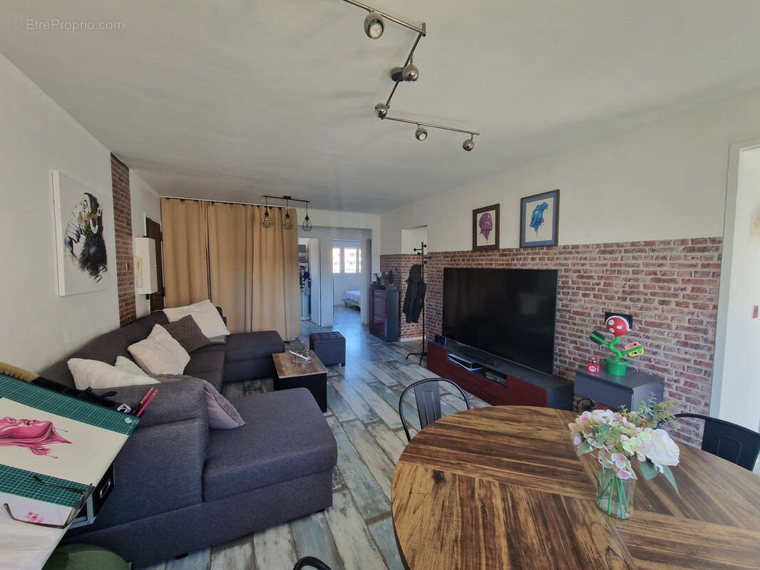 Appartement à LA VALETTE-DU-VAR