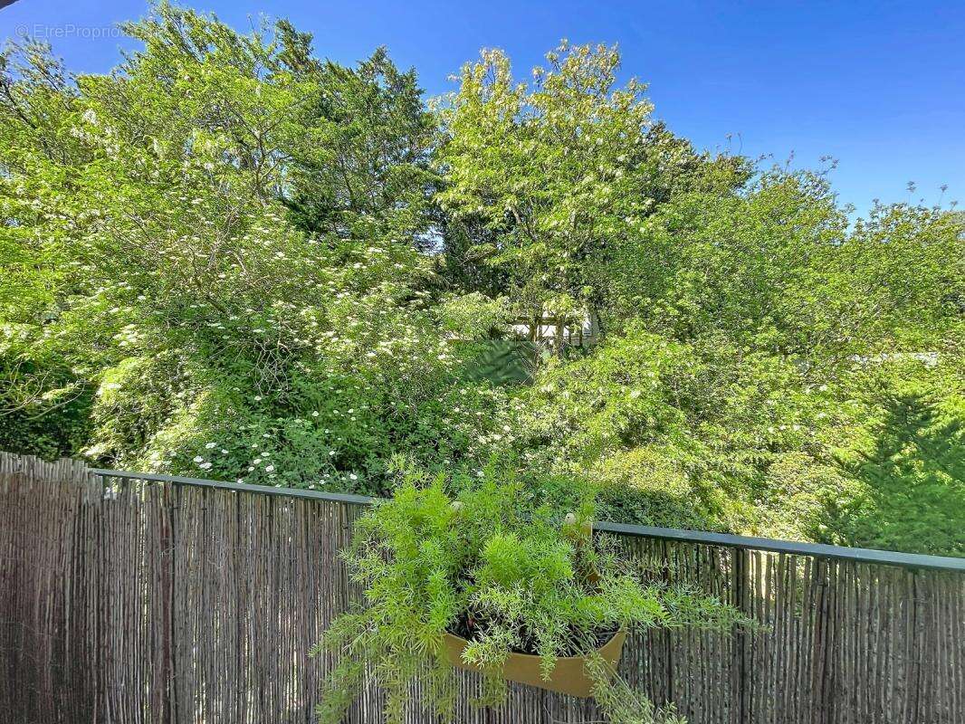 Appartement à VILLENEUVE-LES-AVIGNON