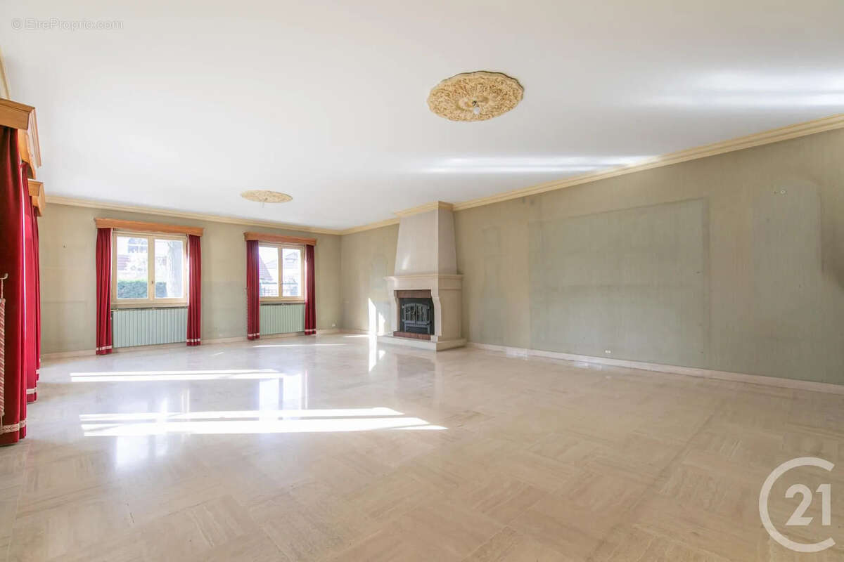 Maison à LIMEIL-BREVANNES