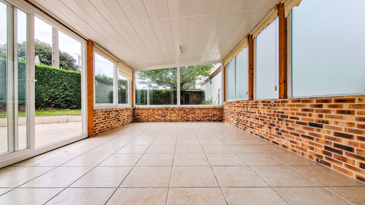 Maison à SARTROUVILLE