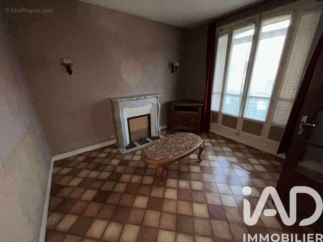 Maison 95 m² à Saint-Benoit-Du-Sault  - photo 5