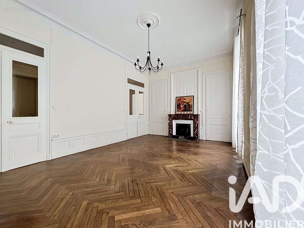 Photo 3 - Appartement à LYON-7E