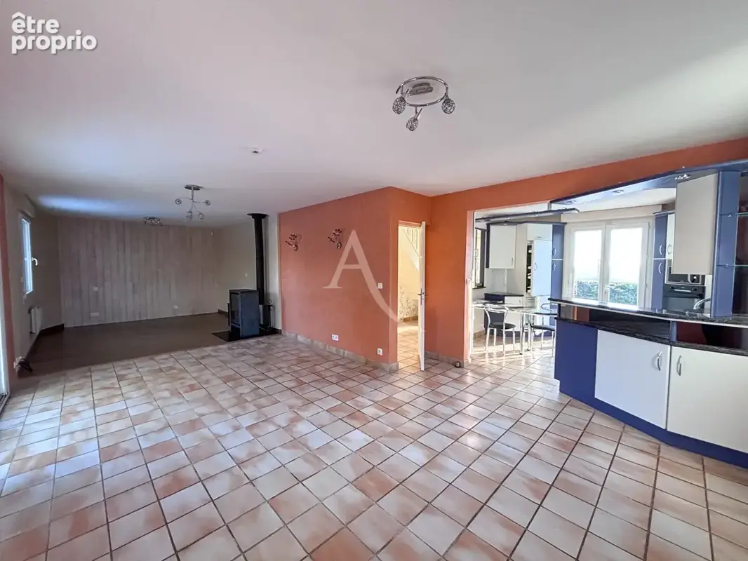 Maison - vie de plain pied - Château-Gontier Sur Mayenne - 4 chambres - 159 m2 - photo 3