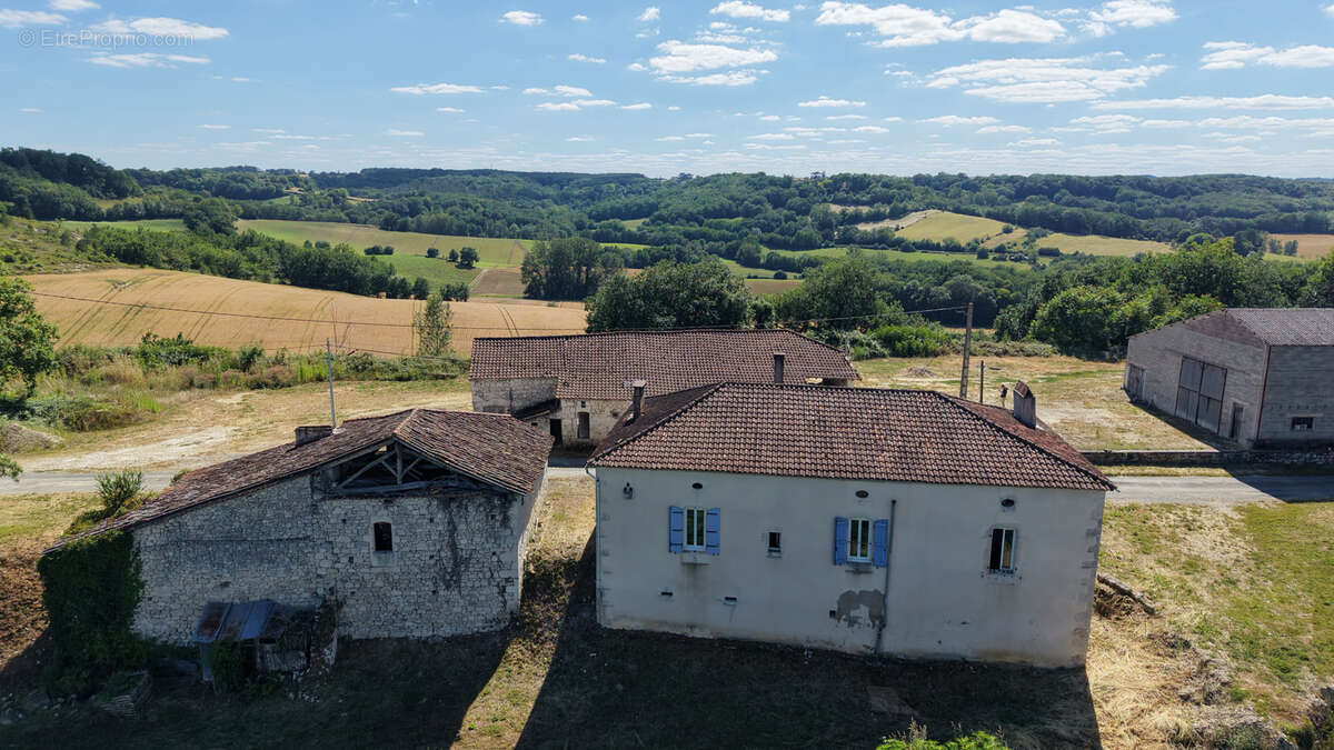 Maison à HAUTEFAGE-LA-TOUR