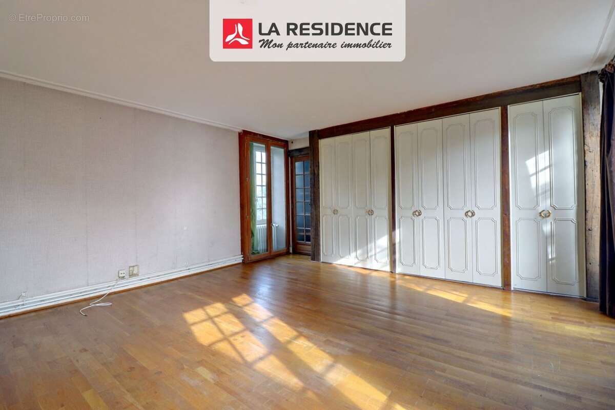 Maison à MAREIL-SUR-MAULDRE