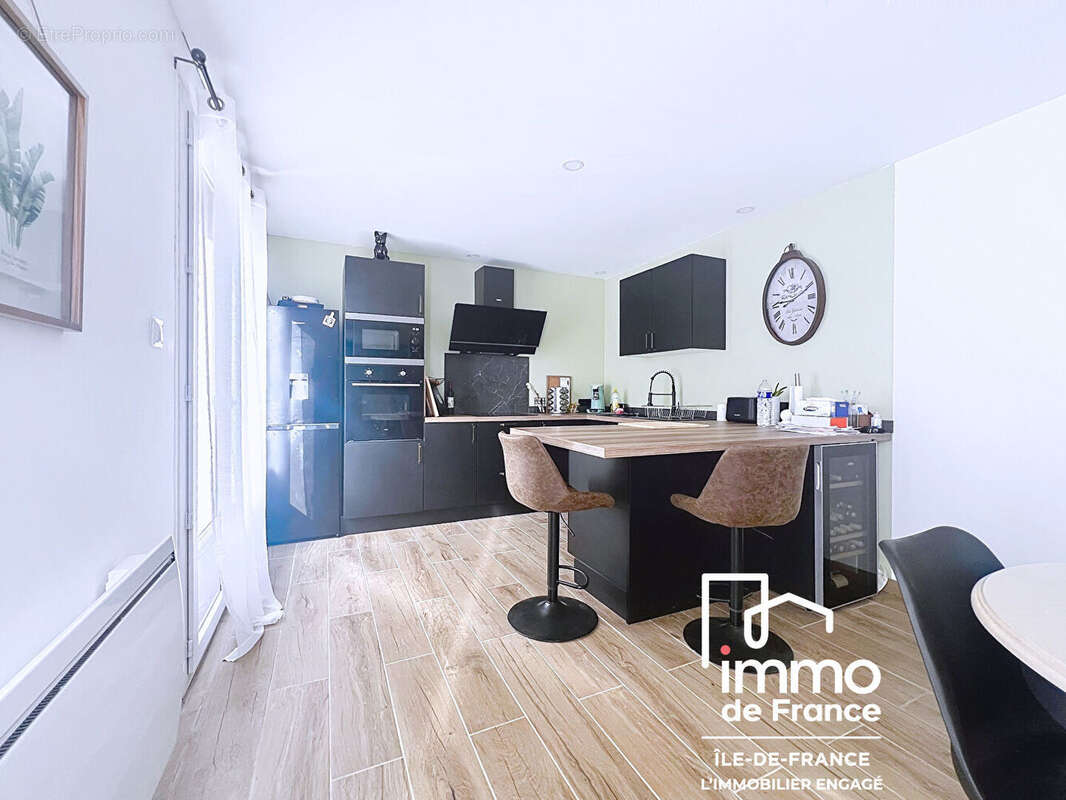 Maison à VER-LES-CHARTRES