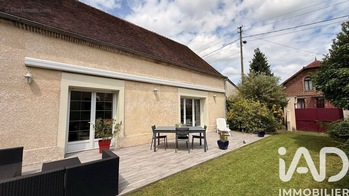 Photo 1 - Maison à BRESLES