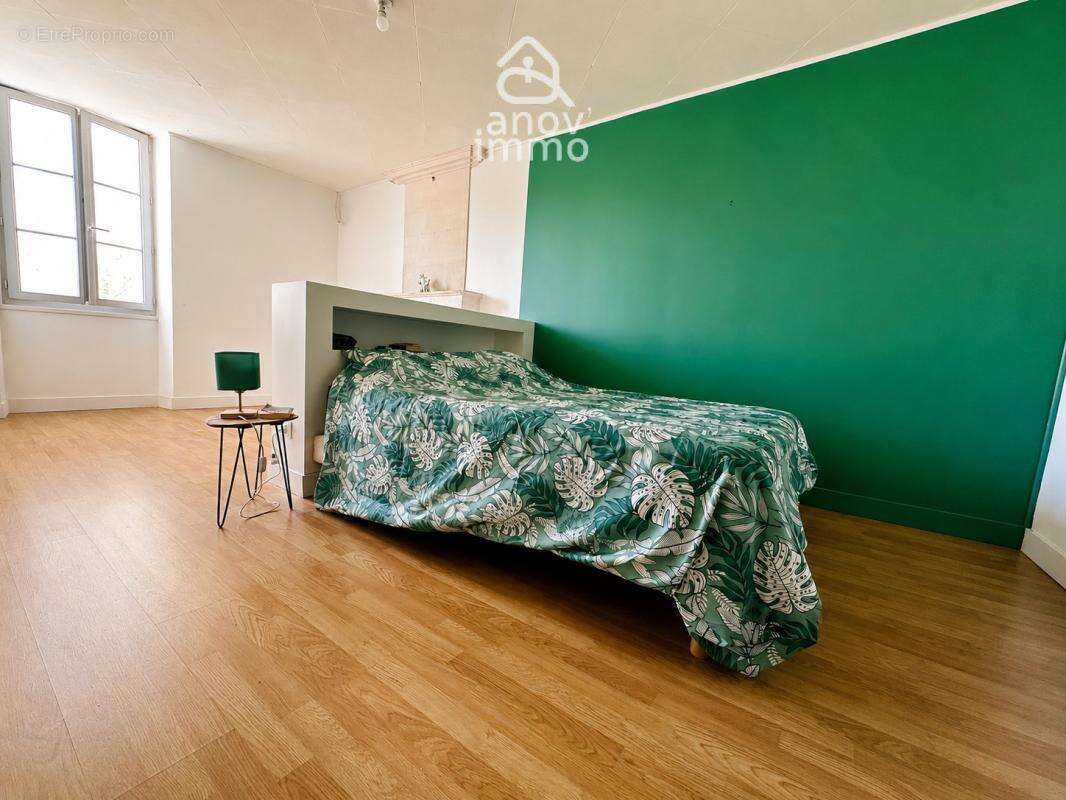 Maison charentaise de caractère   6 chambres   DPE B   Grand - photo 8
