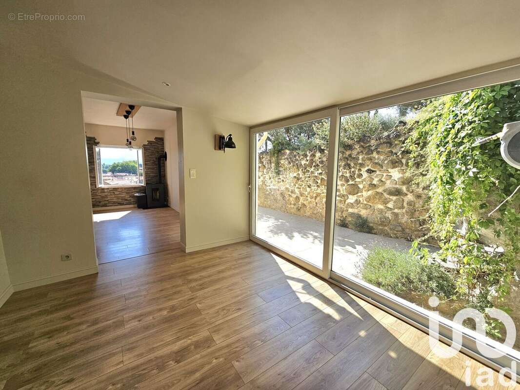 Photo 2 - Maison à ORANGE