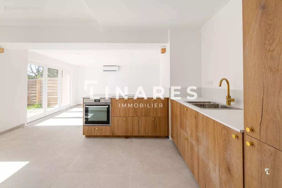 Maison à MARSEILLE-8E