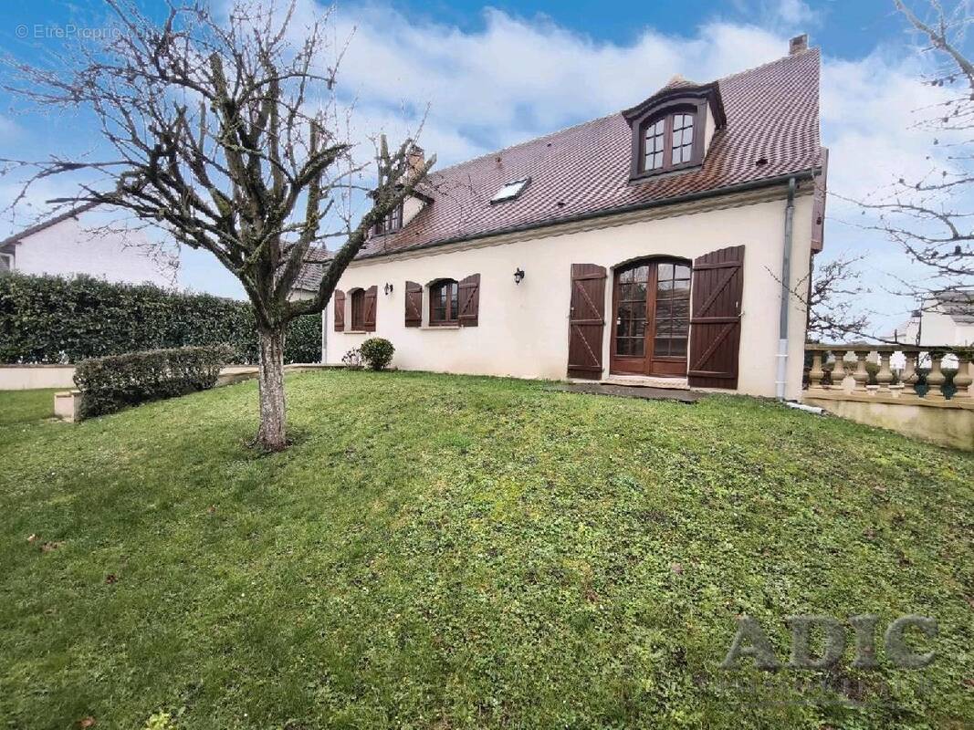Maison à SAINT-MARD
