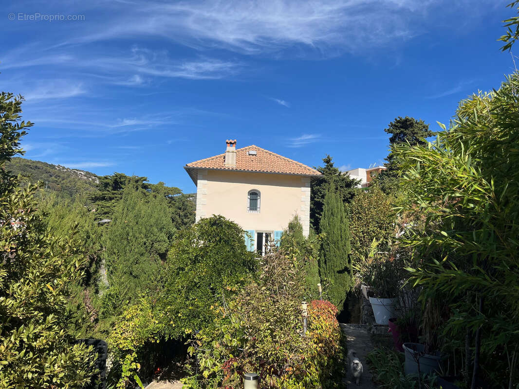 Maison à LA TURBIE