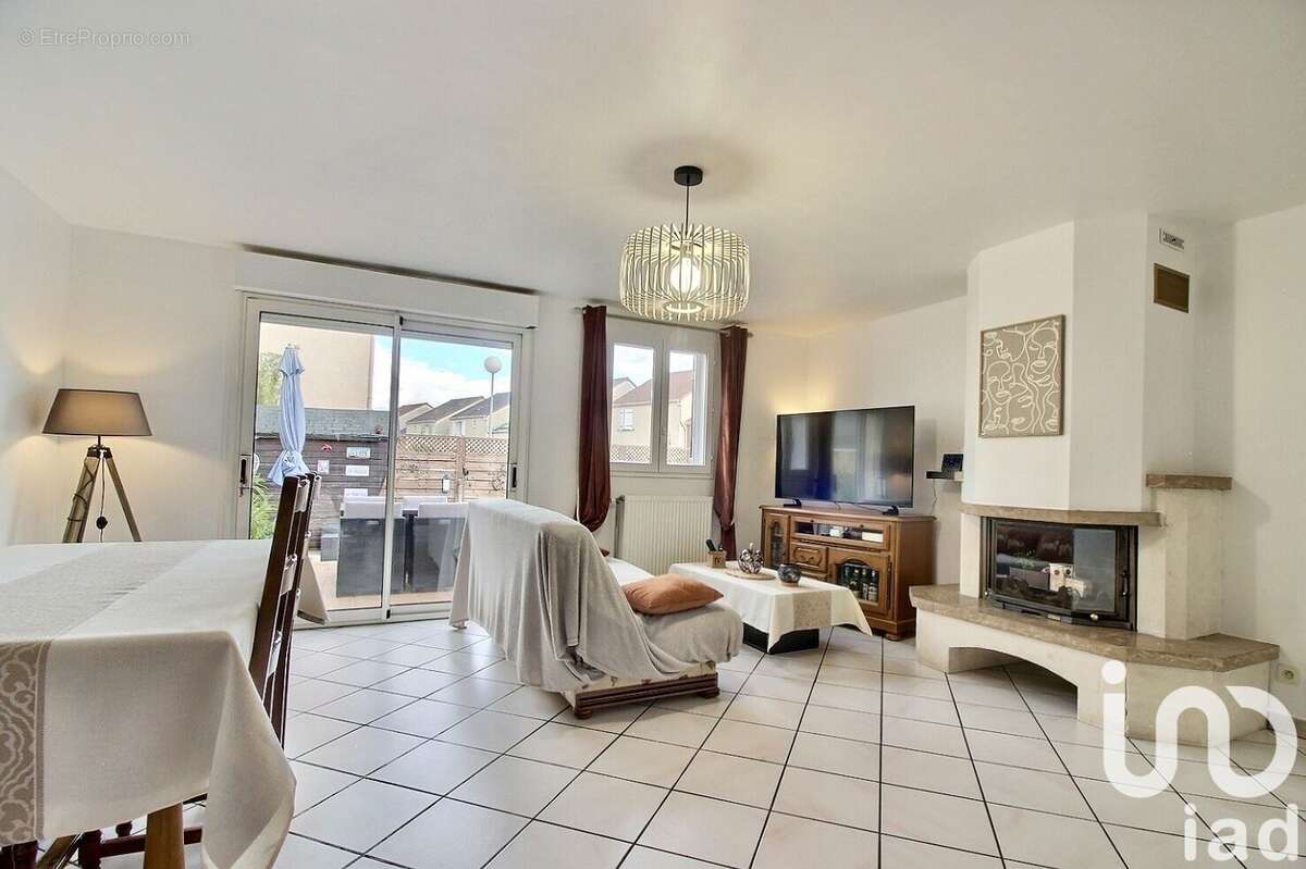 Photo 3 - Maison à VIGNEUX-SUR-SEINE