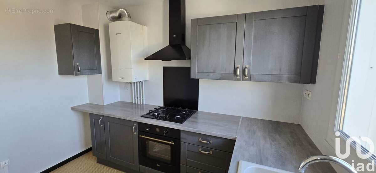 Photo 6 - Appartement à FLEURY-LES-AUBRAIS