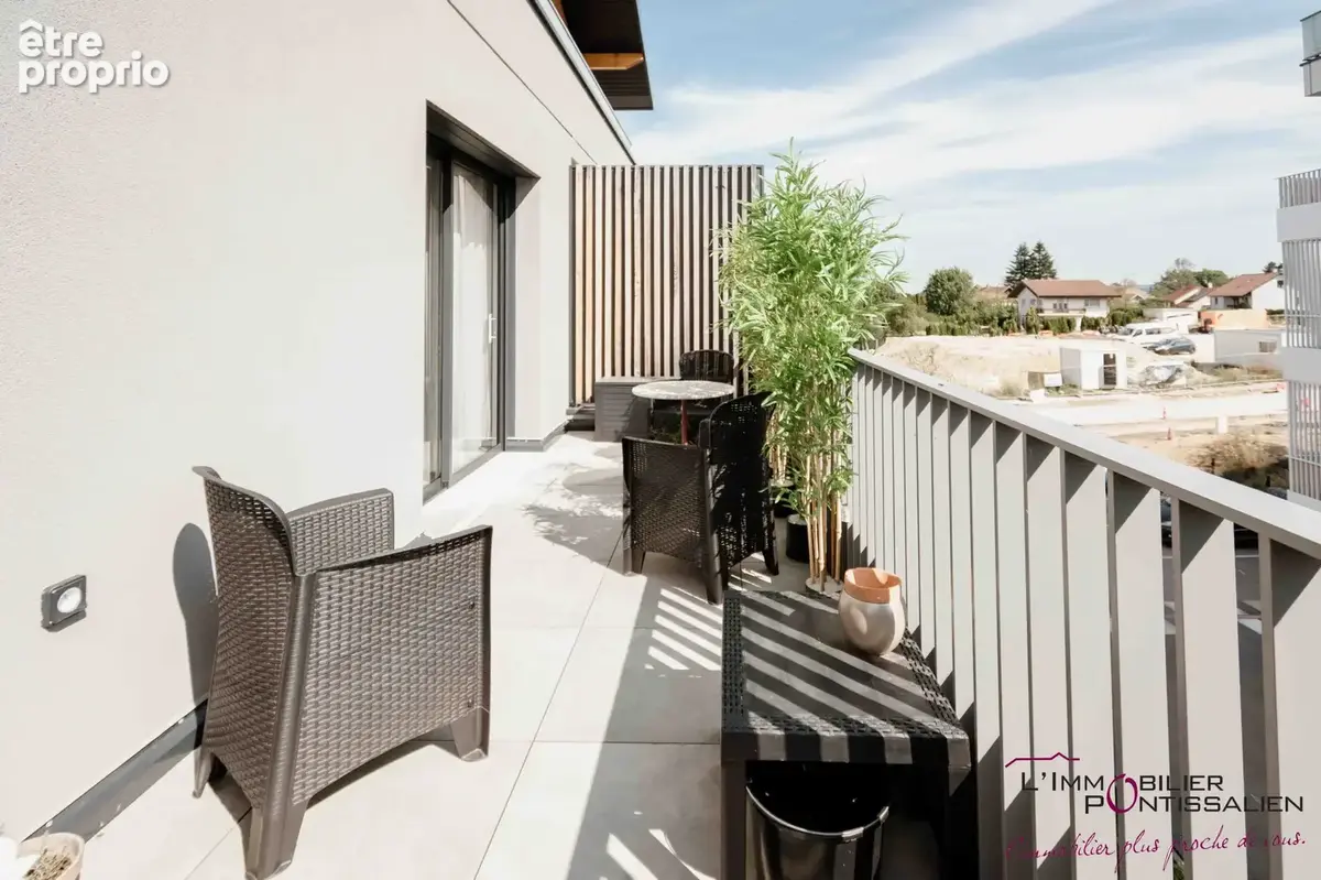Doubs - quartier charles - appartement de type 3 : 2 chambres, terasse et garage - photo 17