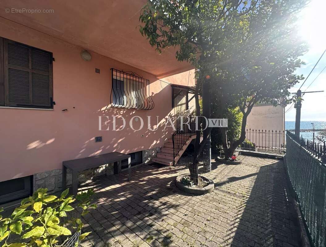 Appartement à MENTON